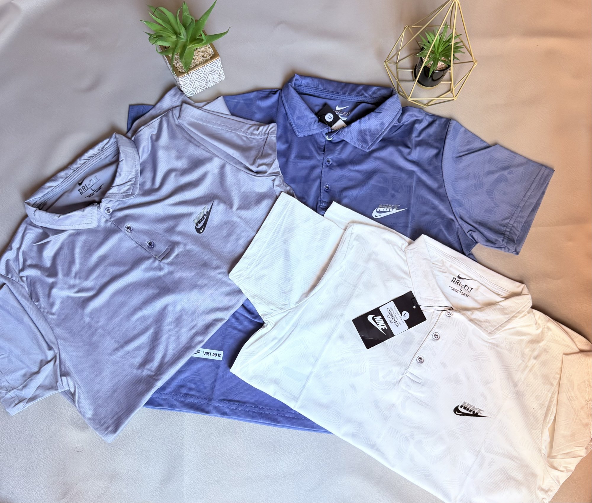 تيشيرت ياقة شبابي نص كم فل ليكرا بطباعة Nike